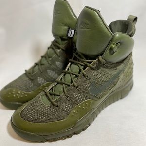 Nike Lupinek Flyknit ACG Boots